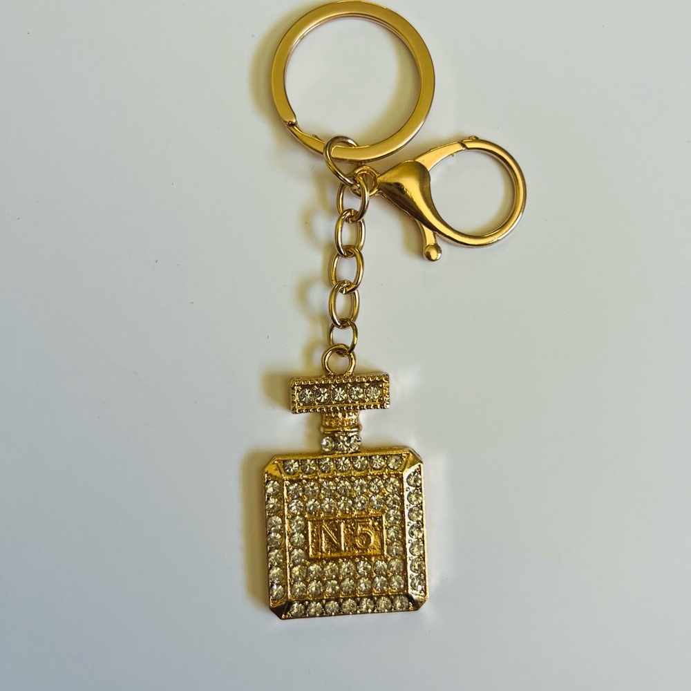 NEW Gold Tone Rhinestone Perfume Bottle Keychain/Bag Charm❤️✨